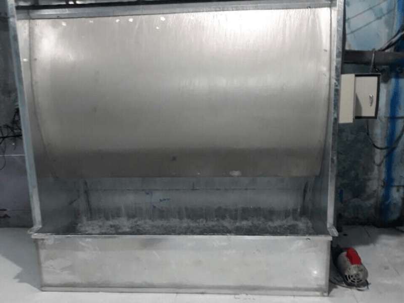 Giá buồng sơn màng nước cũ: Cách chọn mua chuẩn hiệu suất 2 Có nên mua buồng sơn màng nước cũ không?