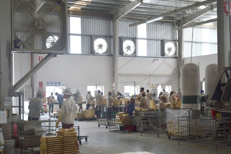Quạt hút công nghiệp 400x400 7 Vì sao quạt hút công nghiệp 400x400 là lựa chọn tối ưu cho không gian hẹp?