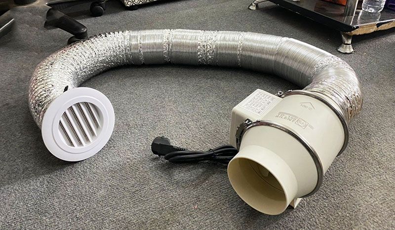 Quạt hút mùi bếp nối ống: Nguyên lý hoạt động, ưu & nhược điểm 1 Quạt hút mùi bếp nối ống là thiết bị thông gió hình trụ có 2 đầu là miệng hút và miệng thổi