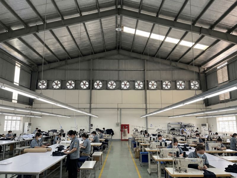 Bố trí luồng cấp và hút thông suốt giúp quạt hướng trục phát huy tối đa lưu lượng gió.