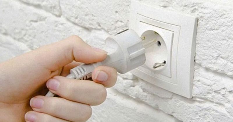 Giắc cắm quạt bị lỏng