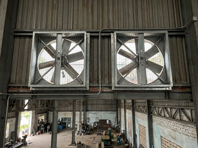 ng giúp cưỡng bức khí nóng và khí tù đọng thoát nhanh ra ngoài.